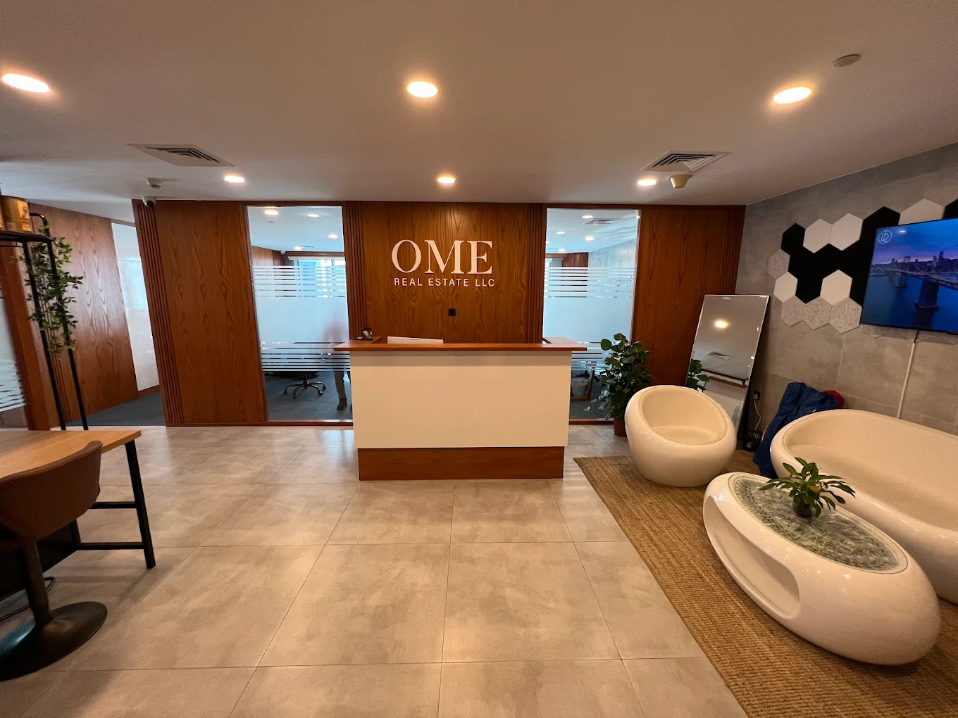 OME reception and lounge